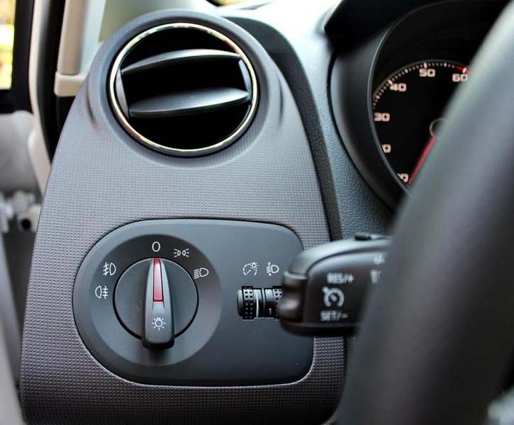 Seat Ibiza 1.4 lt. 85 Hp Style (32)