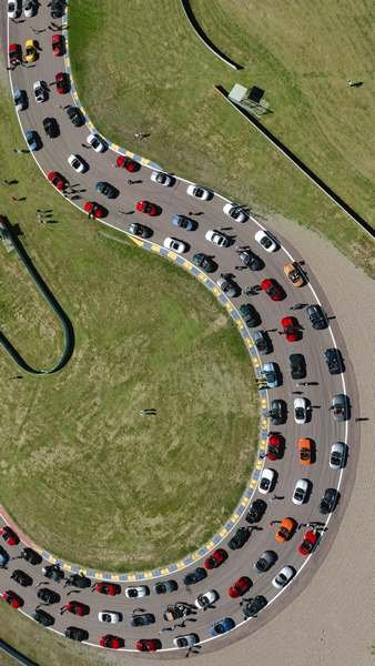 Mazda_MX-5_Guinness_World_Record_075